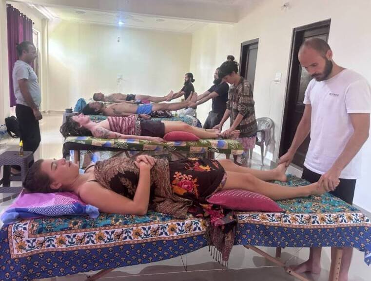 Massage training course in India with hands-on practice